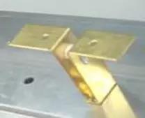 就是這么個(gè)金屬片，半波對(duì)稱振子（非折合